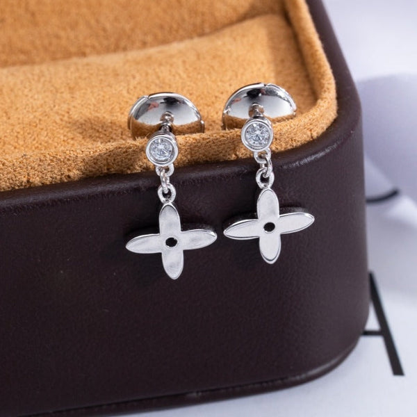 <magic> VIDYLLE SILBERNE MINI-OHRRINGE MIT DIAMANTEN</magic>
