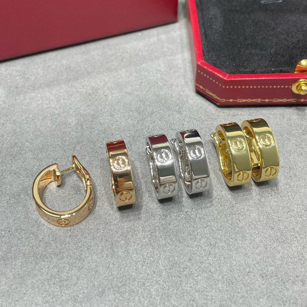 <magic>ラブ 5.5mm イヤリング</magic>